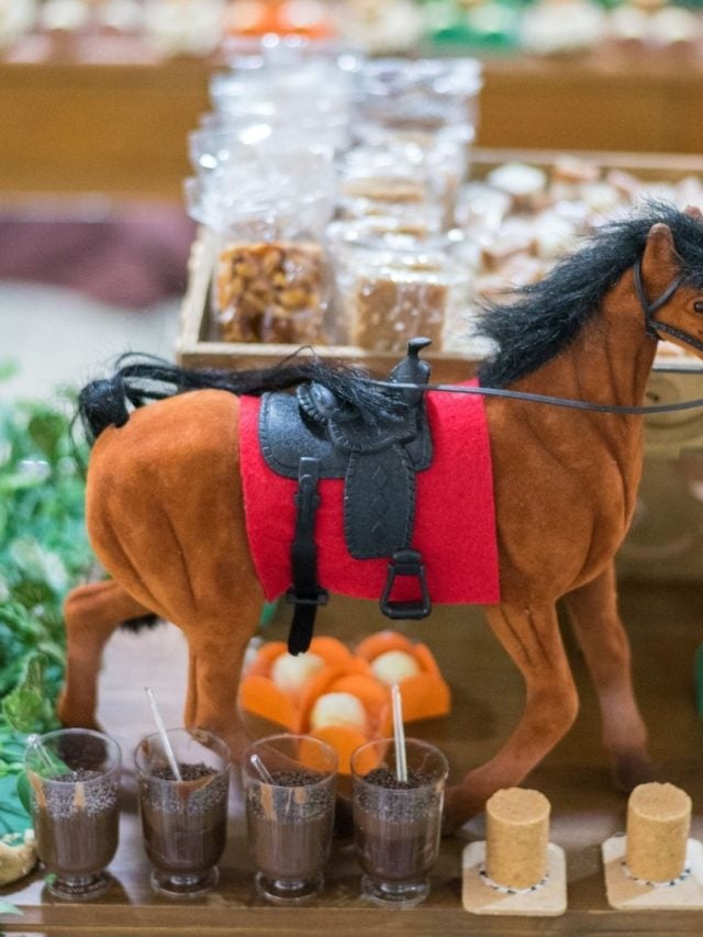 Why Horses Stop Eating 13 Common Causes