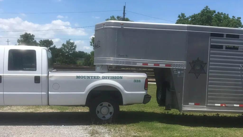 Picture of a gooseneck horse trailer.