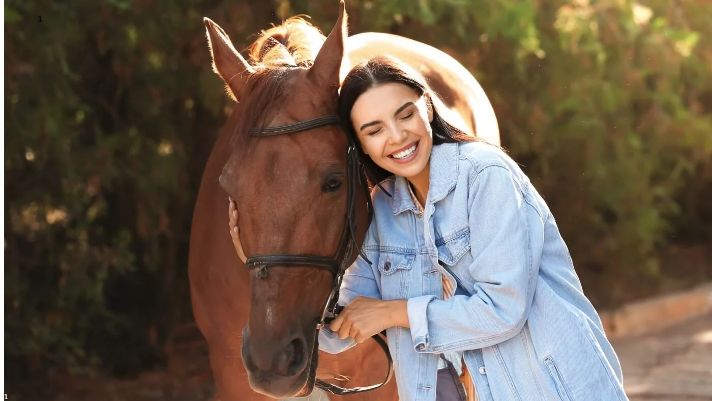 Horse owner and horse bonding. 