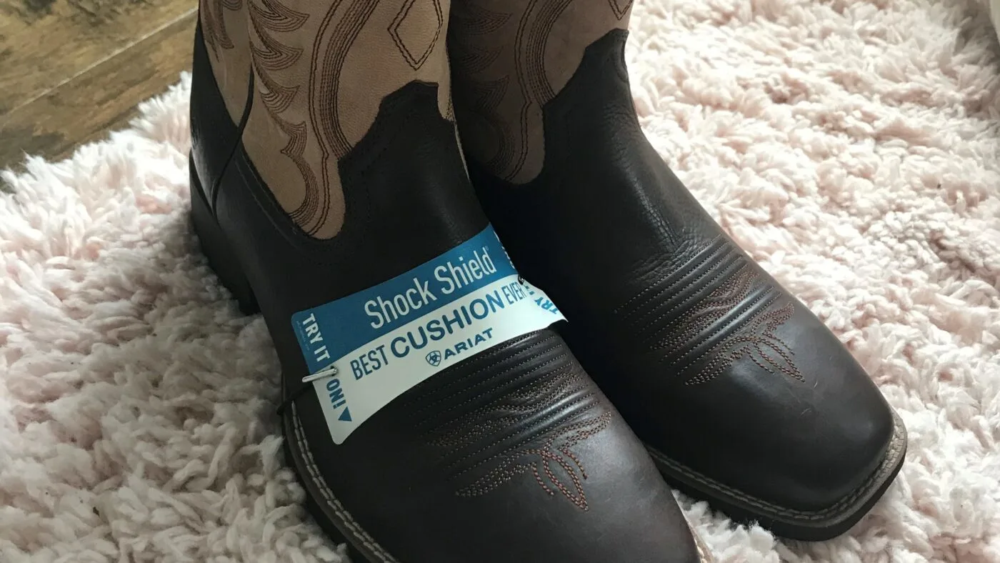 New Ariat Amos boots ready for break-in — example used in this guide on how to break in leather cowboy boots