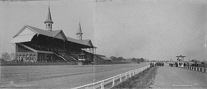 Horse Racing Sense Churchhill Downs in 1901.